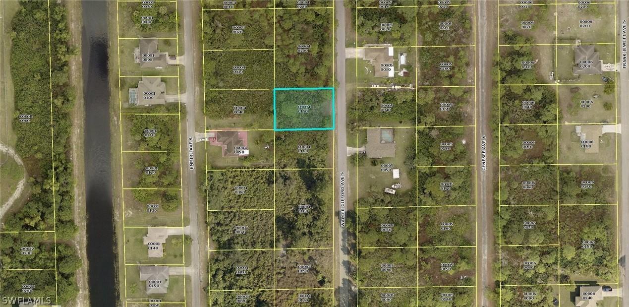 516 Walter Gifford Ave., Lehigh Acres, FL 33974