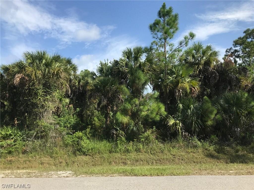 10th Ave., Naples, FL 34120
