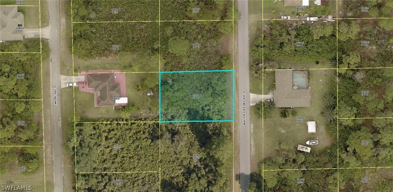 518 Walter Gifford Ave., Lehigh Acres, FL 33974