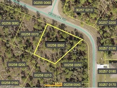 832 Gedeon Rd., Lehigh Acres, FL 33974