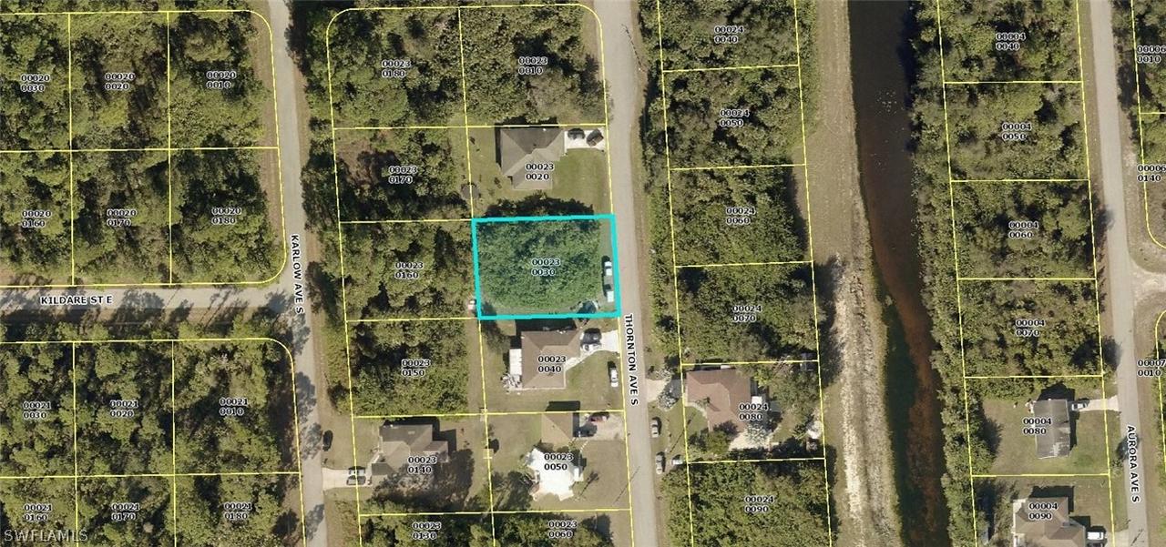 158 Thornton Ave., Lehigh Acres, FL 33974