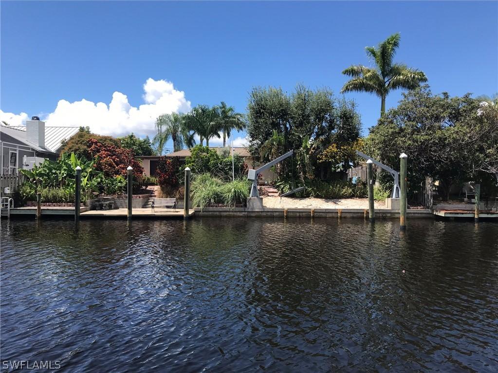 4916 SW 8th Ct., Cape Coral, FL 33914