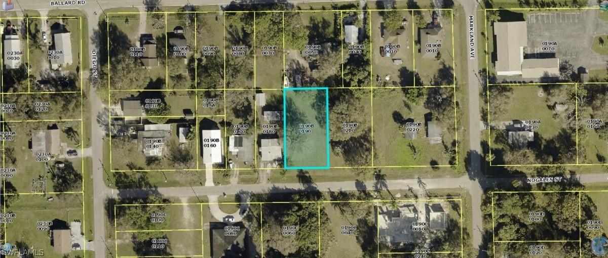 313 Nogales St., Fort Myers, FL 33916