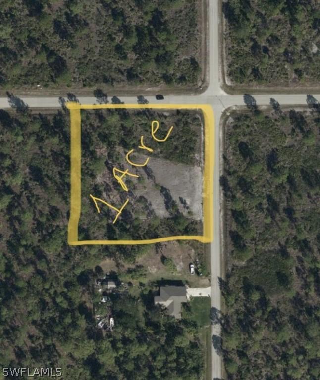 821 Dixie Ave., Lehigh Acres, FL 33972