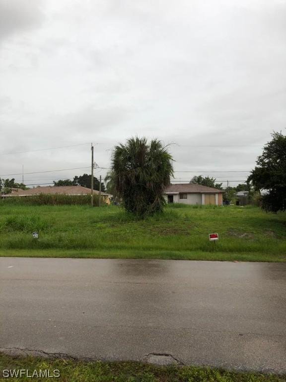 17469/471 Dumont Dr., Fort Myers, FL 33967