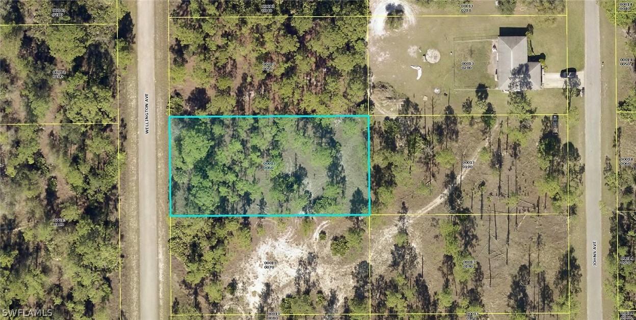 1312 Wellington Ave., Lehigh Acres, FL 33972