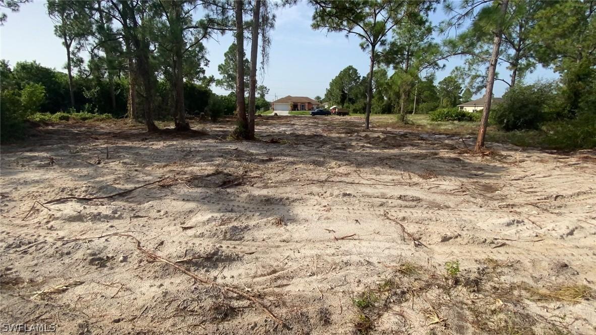 2904 32nd St., Lehigh Acres, FL 33976