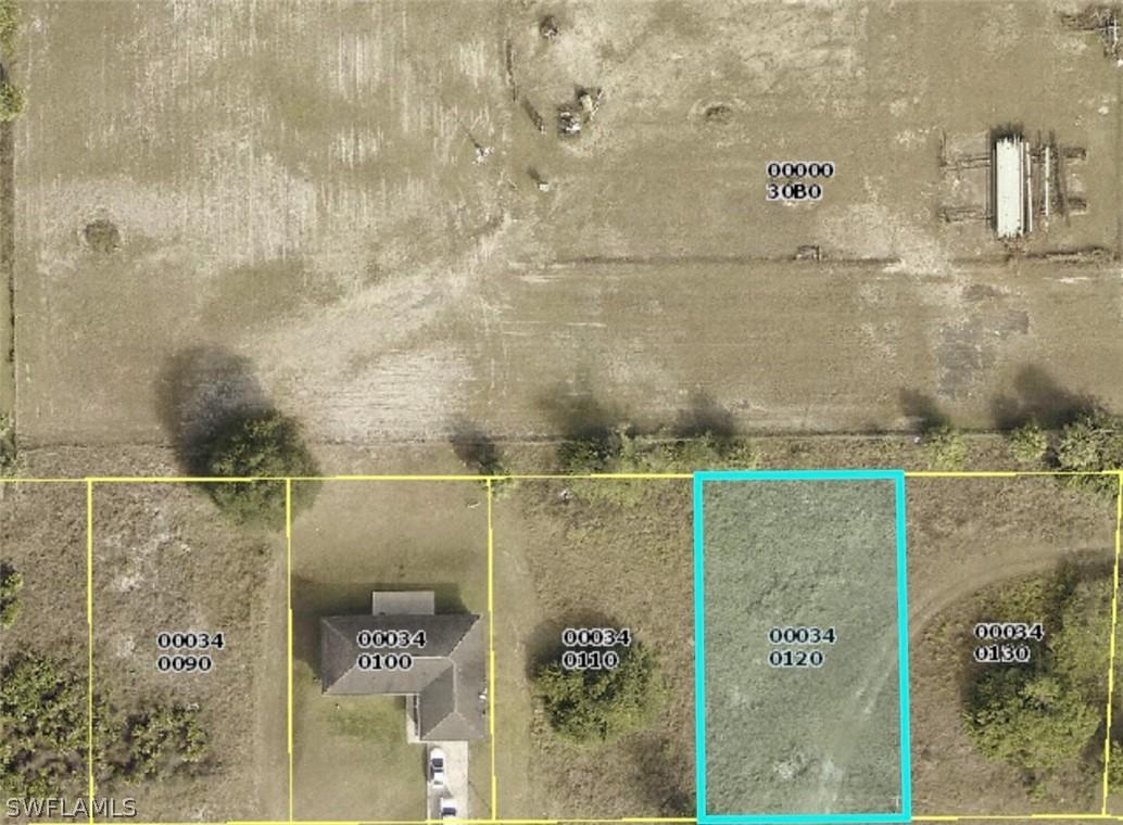 1059 Peach St., Lehigh Acres, FL 33974