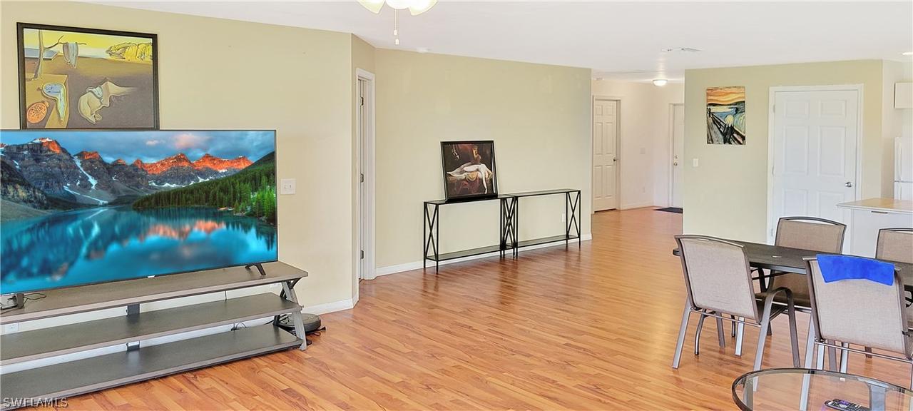 610 NW 7th Pl., Cape Coral, FL 33993