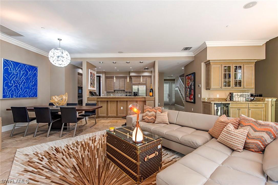 1001 10th Ave. #214, Naples, FL 34102