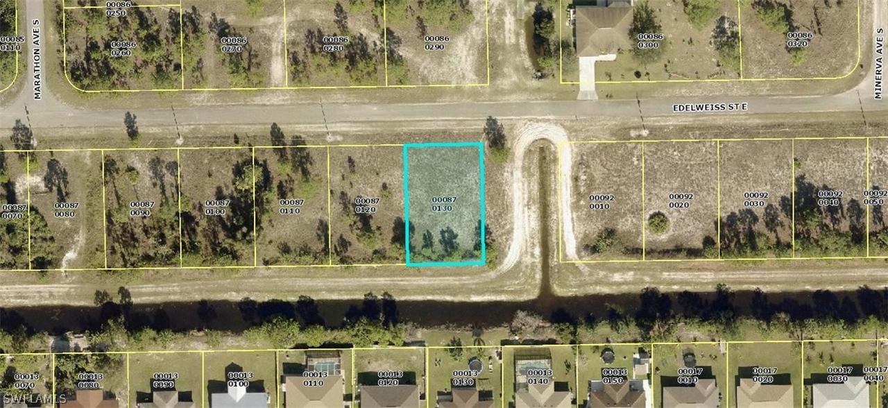 1230 Edelweiss St., Lehigh Acres, FL 33974