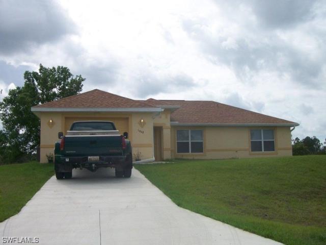 1048 Barcelona St., Lehigh Acres, FL 33974