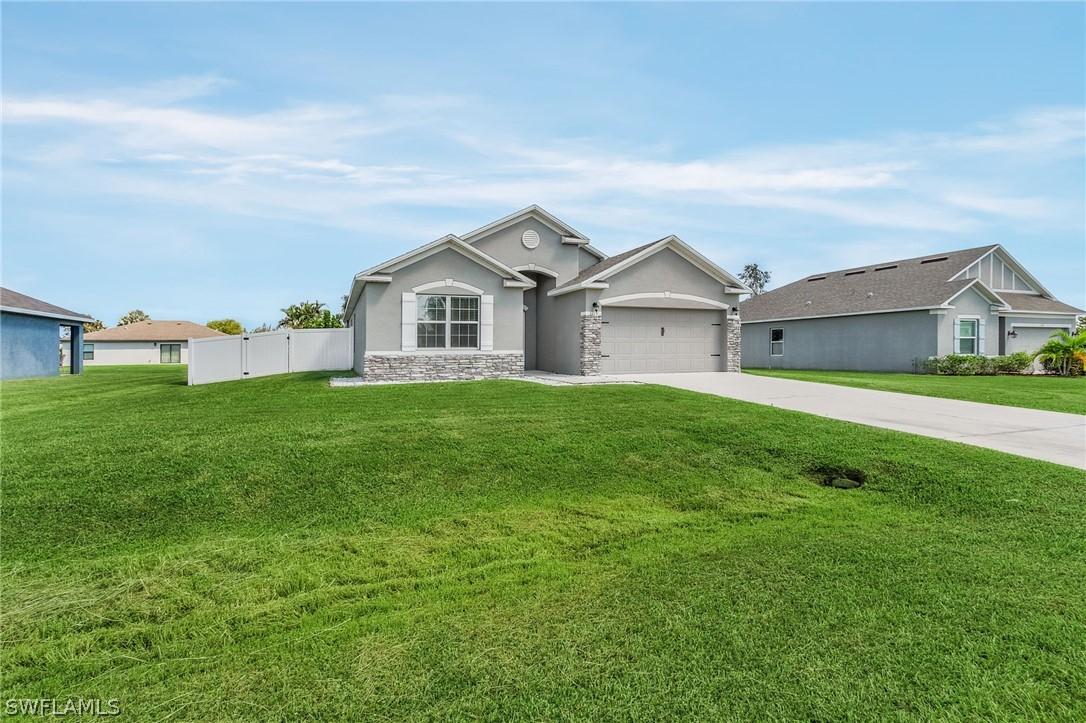 1215 SW 11th Pl., Cape Coral, FL 33991