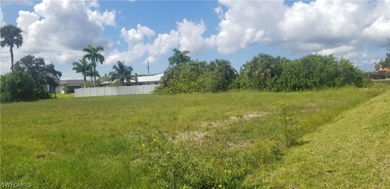 2308 NW 38th Pl., Cape Coral, FL 33993