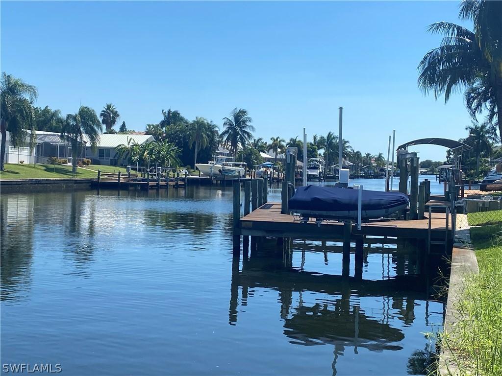 1205 SE 20th Ct., Cape Coral, FL 33990