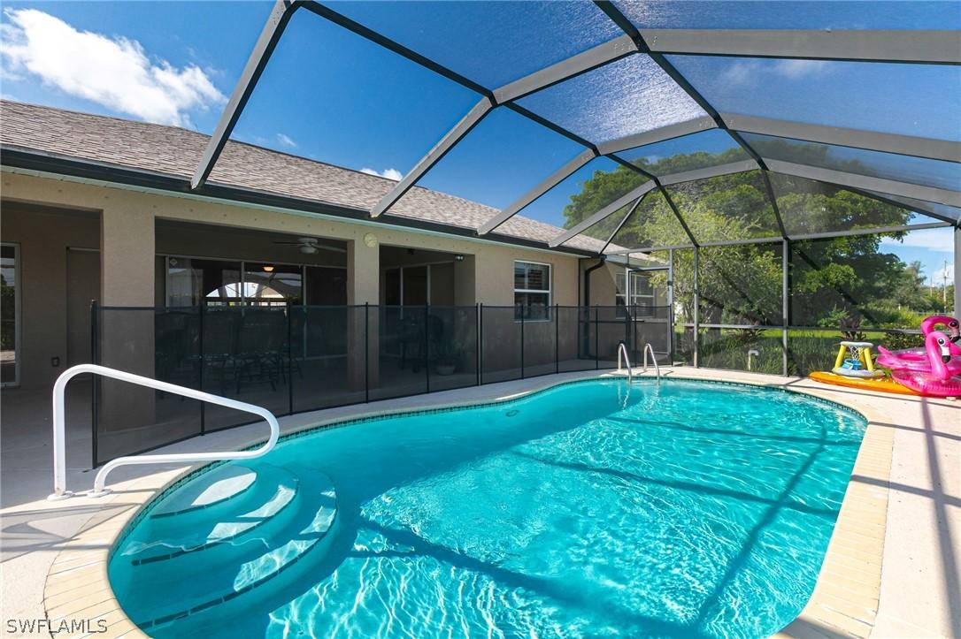 1427 SW 2nd St., Cape Coral, FL 33991