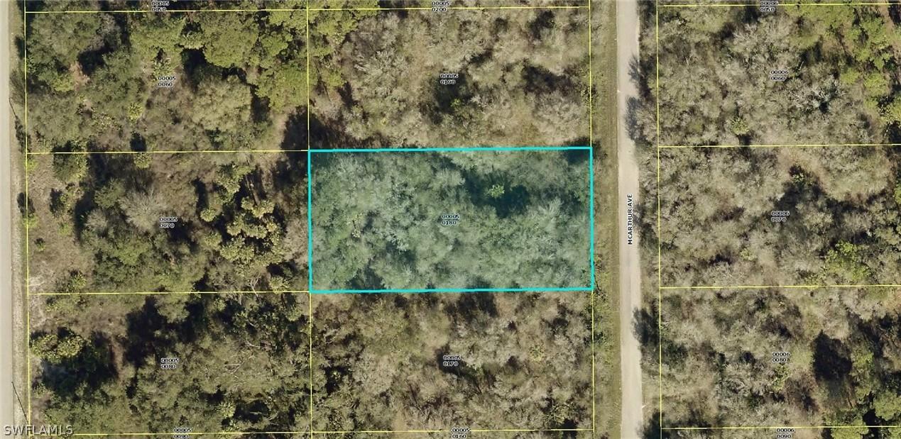 1213 Mcarthur Ave., Lehigh Acres, FL 33972