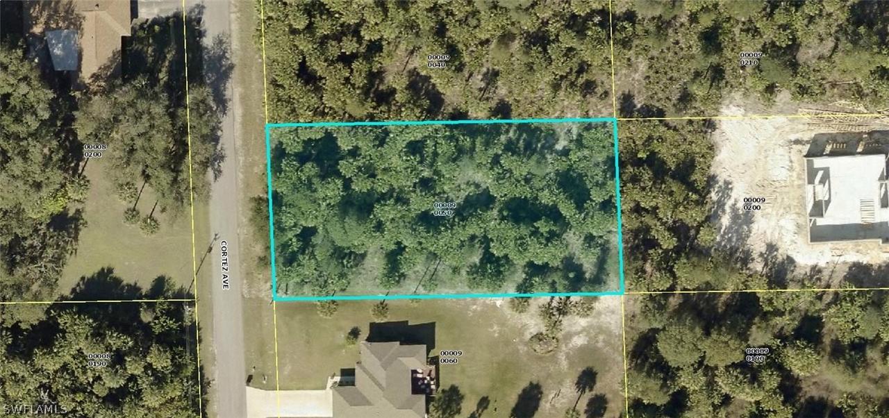 414 Cortez Ave., Lehigh Acres, FL 33972