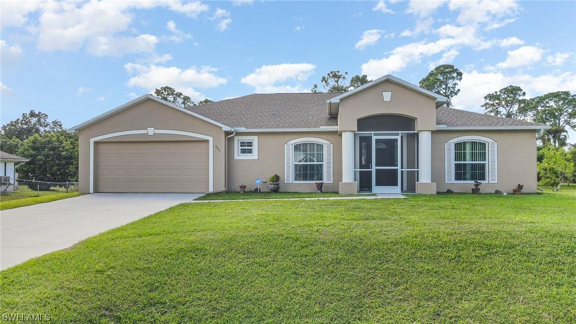 207 Mcarthur Ave., Lehigh Acres, FL 33936