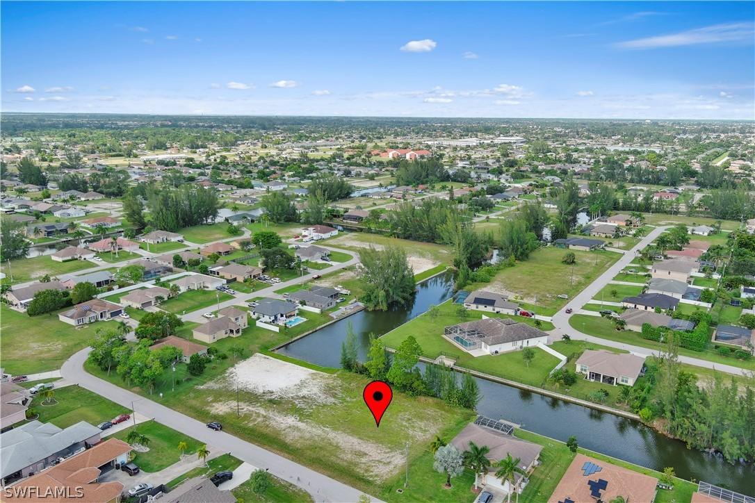 417 SW 23rd Ter., Cape Coral, FL 33991