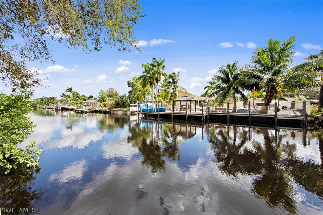 209 Kingston Dr., Fort Myers, FL 33905