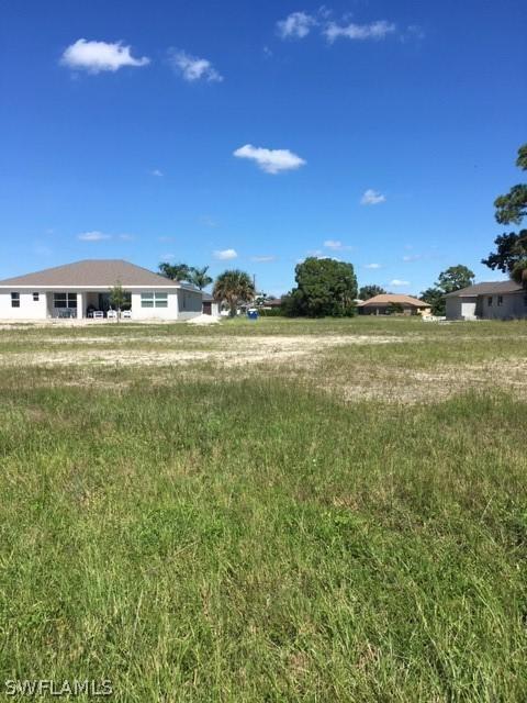 1727 SW 39th Ter., Cape Coral, FL 33914