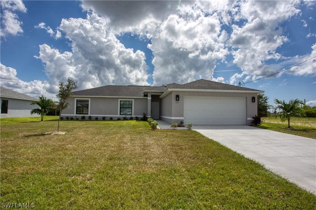 708 SW 31st Ter., Cape Coral, FL 33914