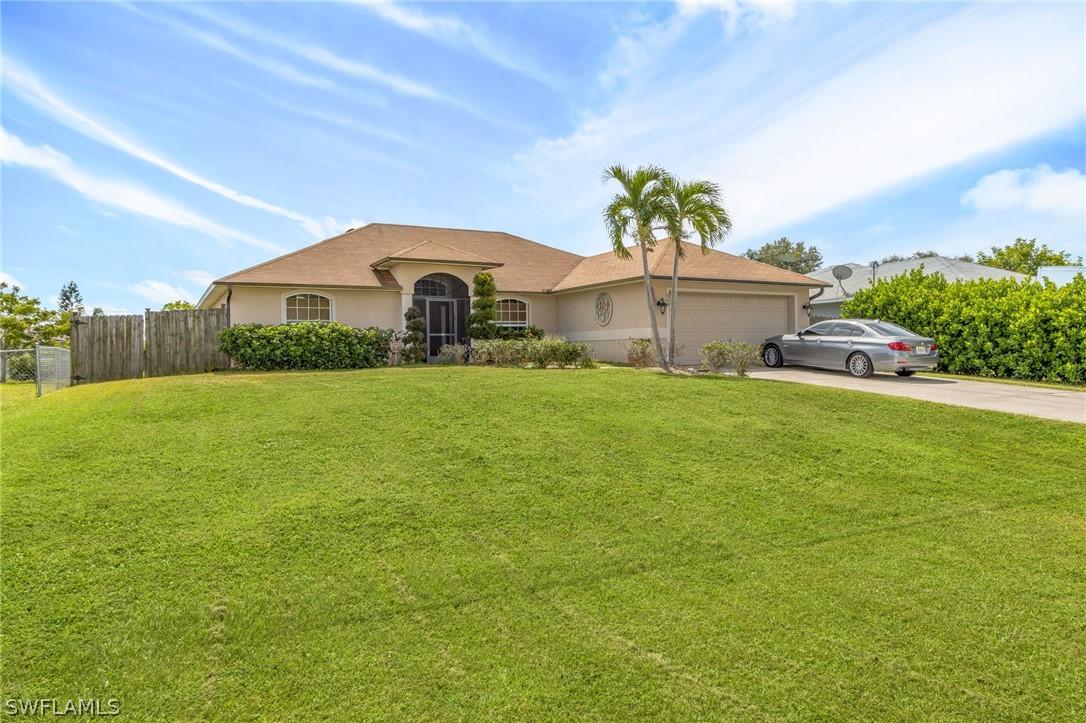 624 NE Van Loon Ln., Cape Coral, FL 33909