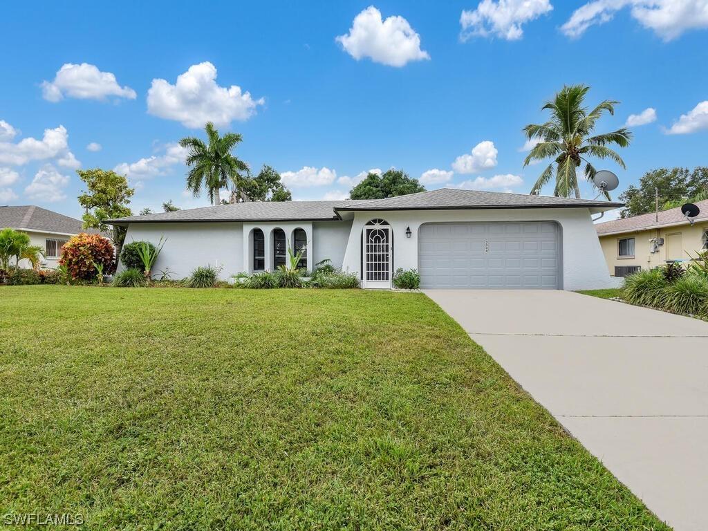 2004 Bolado Pkwy., Cape Coral, FL 33990