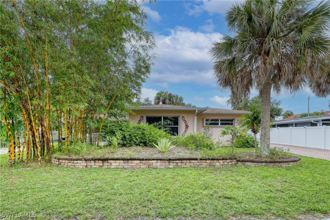 136 / 138 Madison Ct Madison Ct., Fort Myers Beach, FL 33931