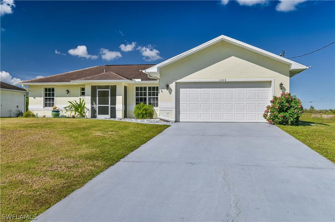 1228 Genoa Ave., Fort Myers, FL 33913