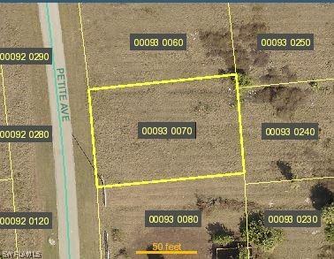 441 Petite Ave., Lehigh Acres, FL 33974