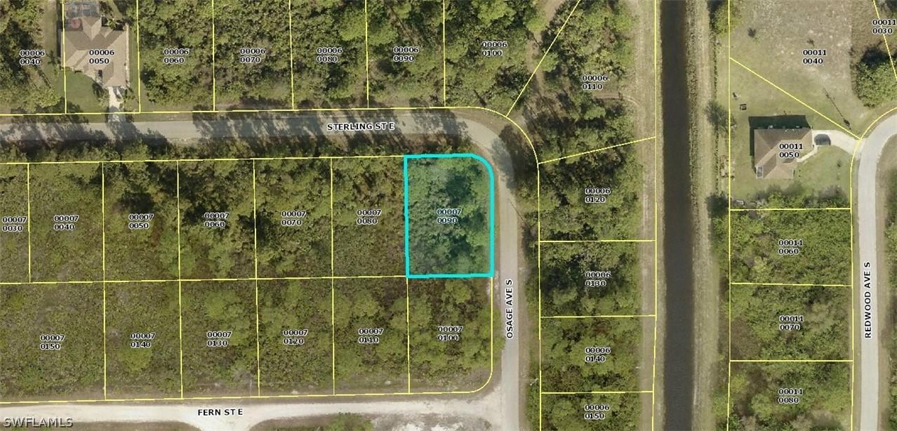 942 Sterling St., Lehigh Acres, FL 33974