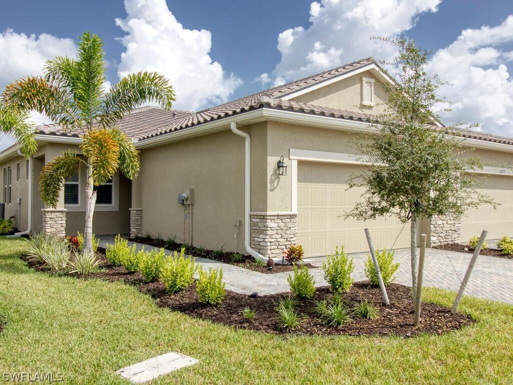 10275 Bonavie Cove Dr., Fort Myers, FL 33966