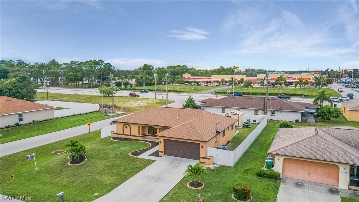 168 SE Santa Barbara Pl., Cape Coral, FL 33990