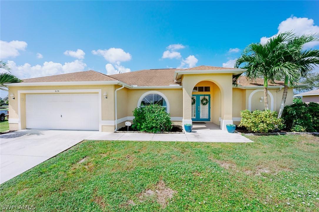 828 NE 7th Pl., Cape Coral, FL 33909