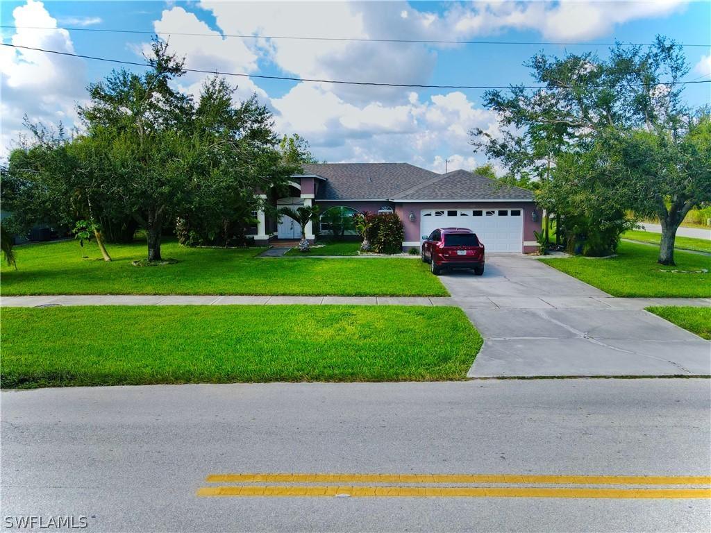 540 Charwood Ave., Lehigh Acres, FL 33974
