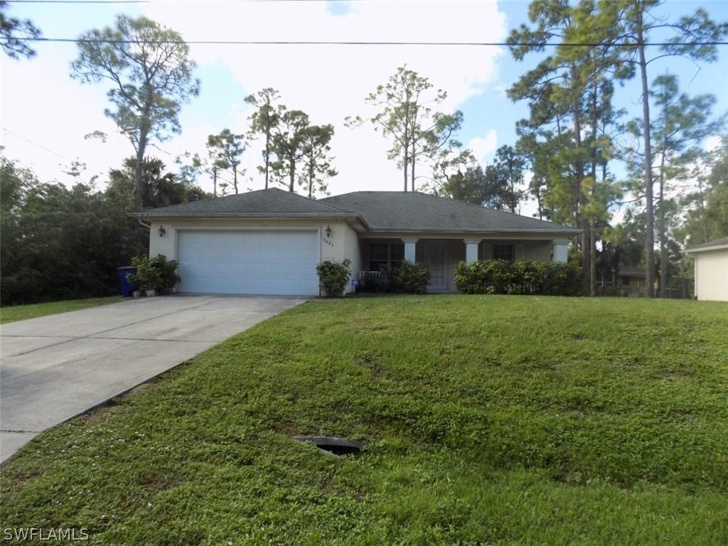3001 Nadine Ln., Lehigh Acres, FL 33971