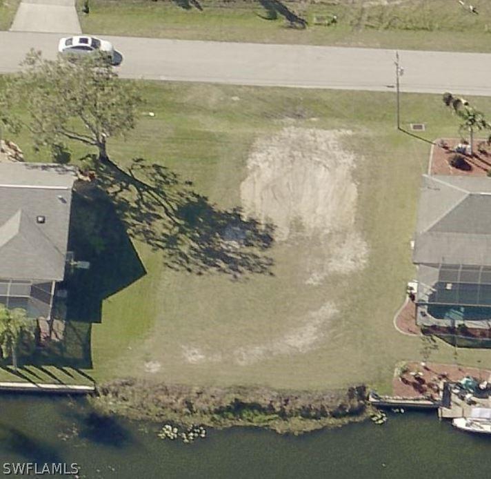 1221 SW 4th Pl., Cape Coral, FL 33991