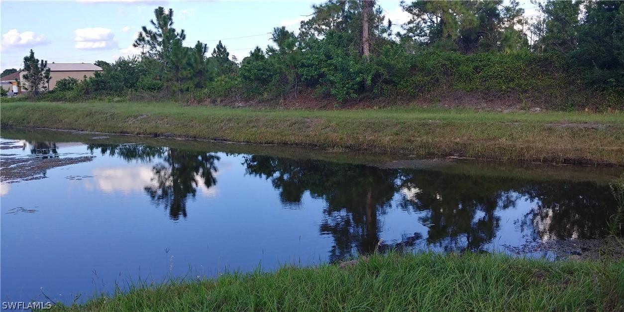 1033 Joponica Ave., Lehigh Acres, FL 33974