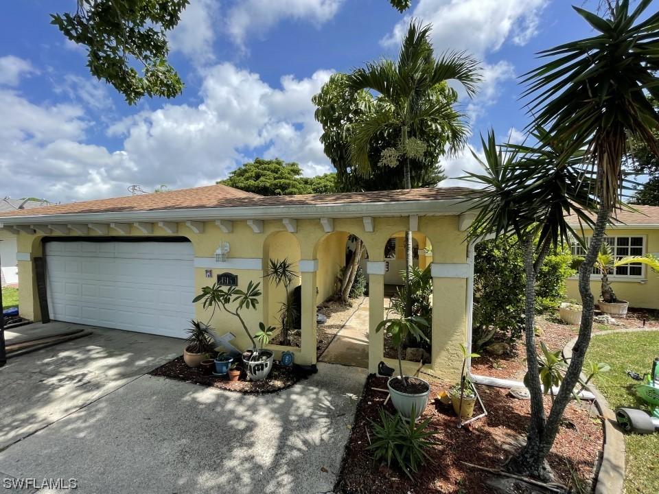 1315 SE 25th Ter., Cape Coral, FL 33904