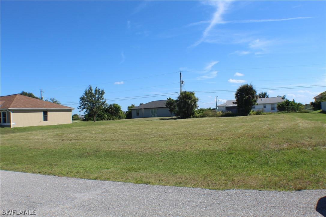 1909 NE 19th Pl., Cape Coral, FL 33909