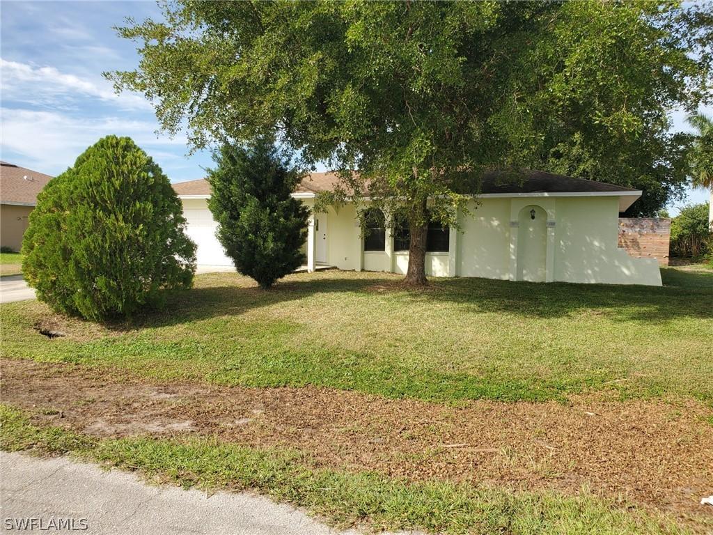 629 Weston Rd., Lehigh Acres, FL 33936