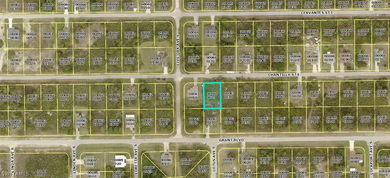 850 Chantilly St., Lehigh Acres, FL 33974