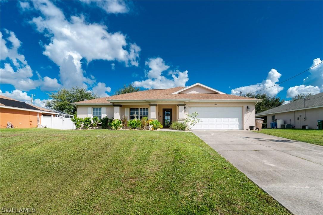1805 NW 16th Pl., Cape Coral, FL 33993