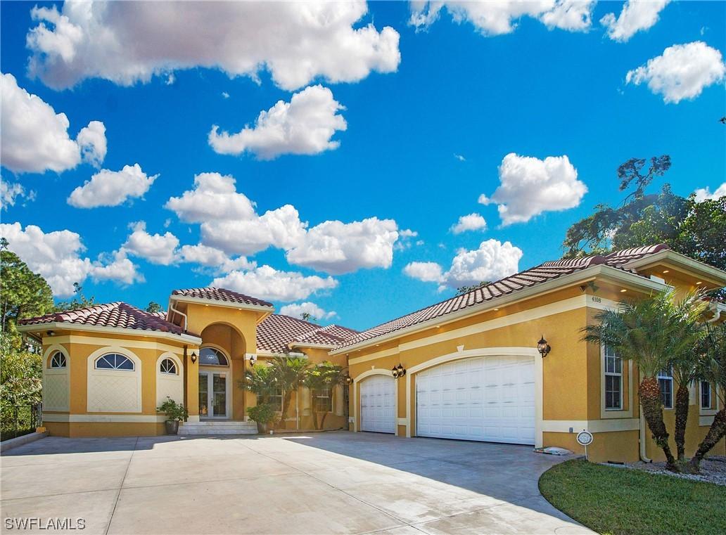 4108 Pine Ridge Rd., Naples, FL 34119