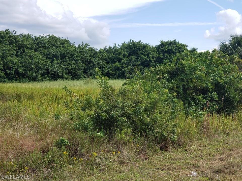 391 Paulcrest Ave., Lehigh Acres, FL 33974