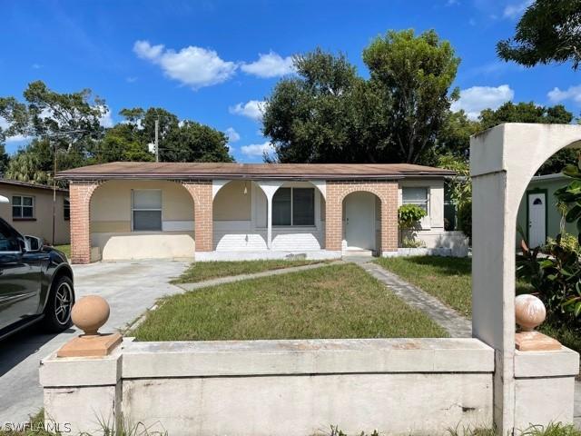 2981 Edison Ave., Fort Myers, FL 33916