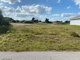 564 Pachman Cir., Lehigh Acres, FL 33974