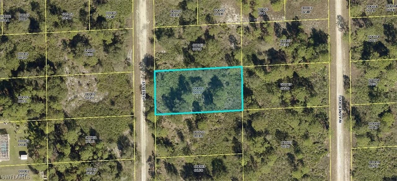 1618 Pine Ave., Lehigh Acres, FL 33972